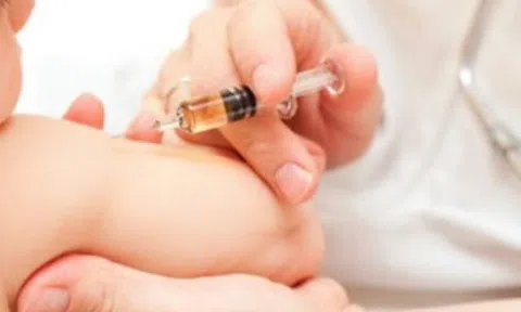 Vụ bé gái sốc phản vệ sau tiêm vắc xin: Bình Dương thanh tra các cơ sở tiêm chủng trên toàn tỉnh