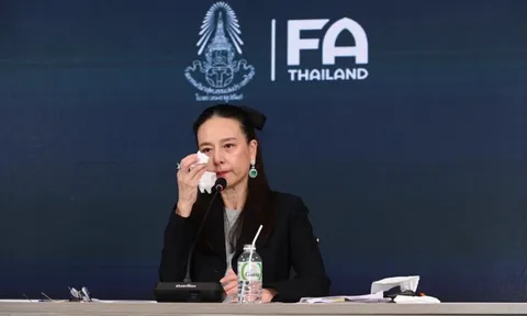 LĐBĐ Thái Lan khủng hoảng chưa từng có, phải hoạt động nhờ tiền túi của Madam Pang