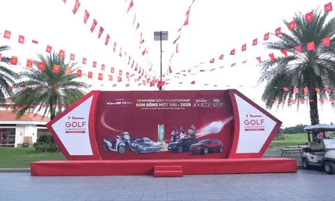 Cảnh sắc thiên nhiên tuyệt đẹp nơi tổ chức Tiền Phong Golf Championship - Non sông một dải