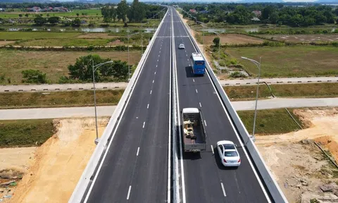 Chính thức khai thác hai cao tốc hơn 17.300 tỷ qua Hà Tĩnh