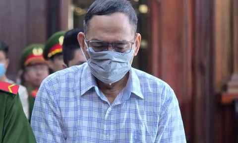 Cựu Giám đốc Trung tâm Lý lịch tư pháp quốc gia khai nhận hối lộ vì bị lừa đảo, đang nợ số tiền 20 tỷ đồng
