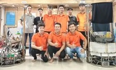 Vào 'lò luyện' robot đi thi quốc tế