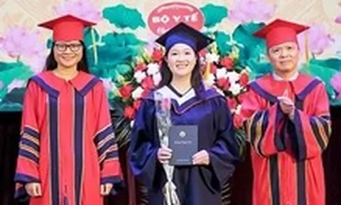 Việt Nam đang đào tạo y khoa không giống ai?