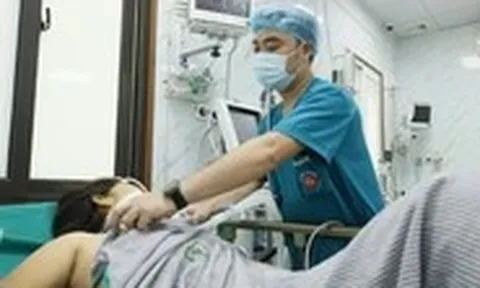 Miền Bắc nóng nhất từ đầu hè, có phải tăng 1 độ là tăng 10% nguy cơ đột quỵ?