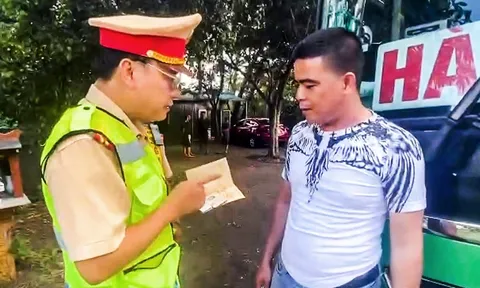 Chở vượt 21 người, chủ và tài xế xe khách bị phạt hơn 234 triệu đồng