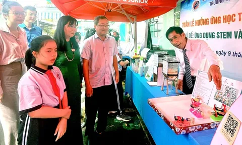 Thầy cô tiểu học ở TP.HCM dạy học bằng công nghệ, học trò 'học mà chơi, chơi mà giỏi'