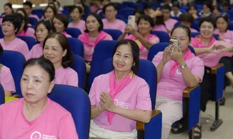 Chiến dịch nâng cao nhận thức về bệnh ung thư vú