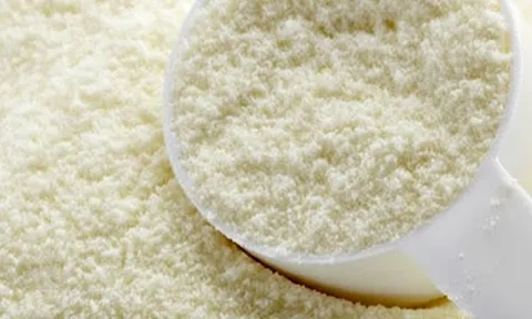 Chuyên gia lý giải vì sao có 'hạt cháy sém' trong sữa bột pha?