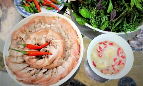 Về Thanh Khê ăn mắm cá dảnh tiến vua