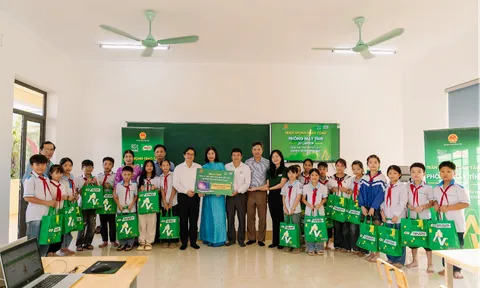 Nestlé đồng hành phát triển giáo dục với phòng máy tính tặng trường học