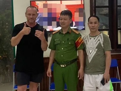 Hà Nội: Công an nhanh chóng tìm lại tài sản cho du khách nước ngoài