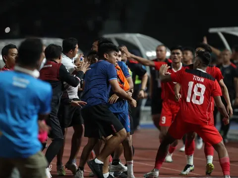 Thái Lan cấm 2 cầu thủ, 3 trợ lý HLV ẩu đả với U22 Indonesia lên tuyển