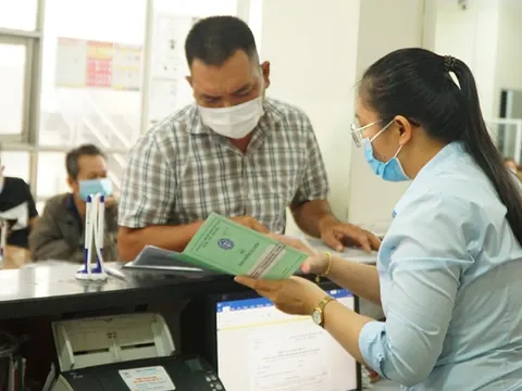 Ủng hộ 'siết' bảo hiểm xã hội một lần, nhưng nên thuyết phục hơn