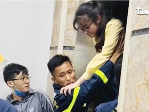 TIN NHANH 12H: Chuyên gia nói về đưa môn Văn xét tuyển ngành Y; Cứu 4 học sinh kẹt trong thang máy