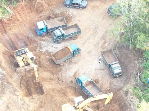 Vụ mai phục 'đất tặc': Phóng viên Báo Tiền Phong bị đe dọa 'giết cả nhà'