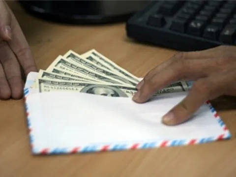 Đề nghị doanh nghiệp không ‘bôi trơn’ cho cán bộ, công chức