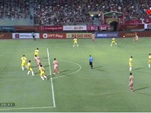 Trọng tài mắc sai lầm, CAHN ngược dòng đánh bại SLNA 2-1