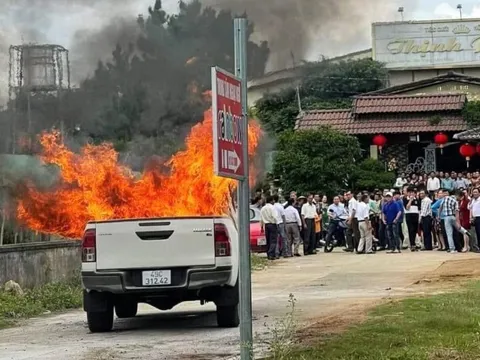 Vụ ô tô phát nổ, cháy rụi ở Lâm Đồng: Lái xe tự tử