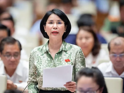 Chính sách bất hợp lý bóp nghẹt y tế cơ sở