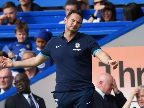 Vì sao Frank Lampard chỉ là nạn nhân của một năm thảm khốc ở Chelsea?
