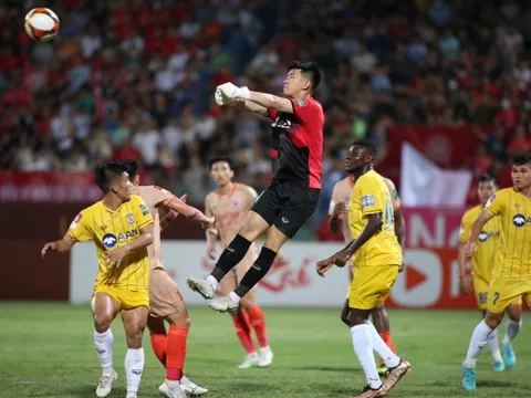 VPF thuê trọng tài ngoại thổi còi trận Thanh Hoá gặp Công An Hà Nội