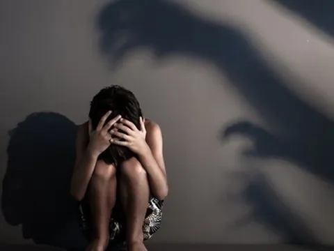 Thầy giáo bị bắt tạm giam vì dâm ô nữ sinh lớp 6