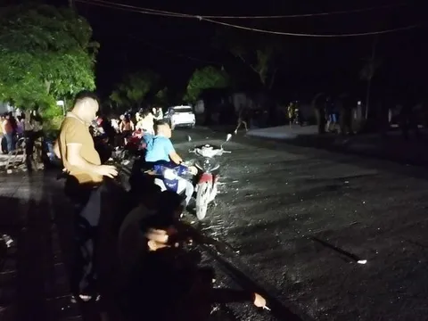 Điều tra vụ người đàn ông đâm người tình tử vong rồi tự sát