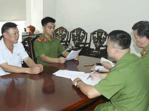 Đầu thú sau hơn 30 năm trốn truy nã