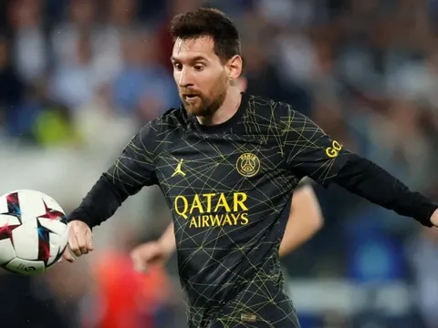 Messi chính thức chia tay PSG