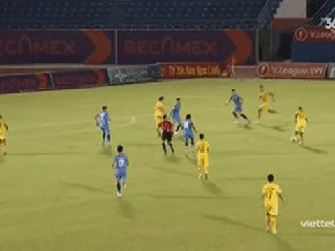 Chia điểm trên sân Bình Dương, Thanh Hóa duy trì mạch bất bại