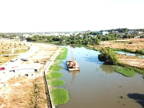 Các tỉnh Đông Nam Bộ thống nhất xây loạt cầu, đường tránh 'ngăn sông cách chợ'