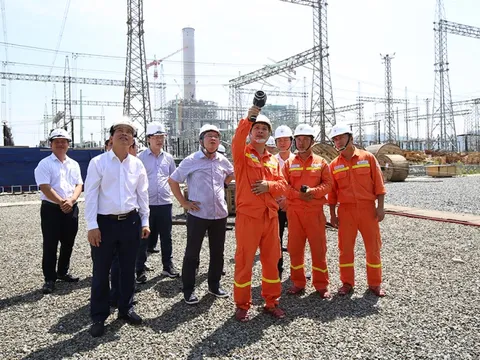 Giữ vững trục truyền tải 500kV Bắc – Nam để đảm bảo điện cho miền Bắc mùa nắng nóng