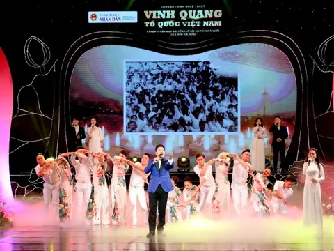 “Vinh quang tổ quốc Việt Nam” - Khát vọng thi đua xây dựng đất nước hùng cường