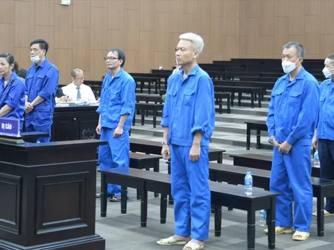 Xóa nợ hàng trăm tỷ đồng khi cổ phần hóa: Cựu lãnh đạo Cienco 1 khai 'muốn làm đẹp sổ sách'