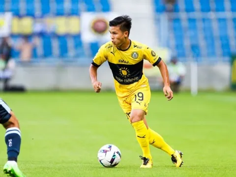 Quang Hải tập trung đội tuyển Việt Nam, ông Troussier vẫn chờ Văn Toàn, Công Phượng