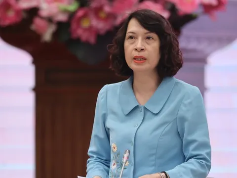 Tình trạng thiếu trang thiết bị y tế, thiếu thuốc khi nào được giải quyết dứt điểm?