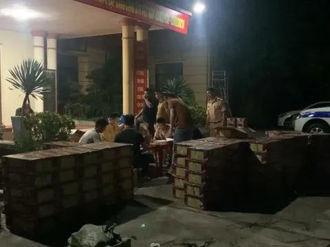 Phát hiện hơn 1 tấn pháo nguỵ trang hàng nông sản