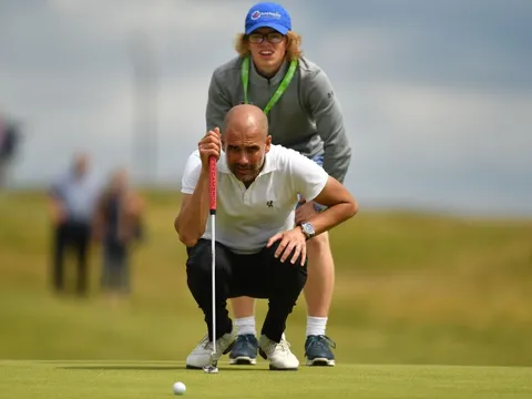 Golfer Pep Guardiola và cú gạt cuối cùng để trở thành bất tử