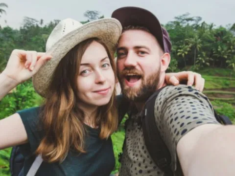 Sex viên mãn khi vợ chồng… ra khỏi nhà