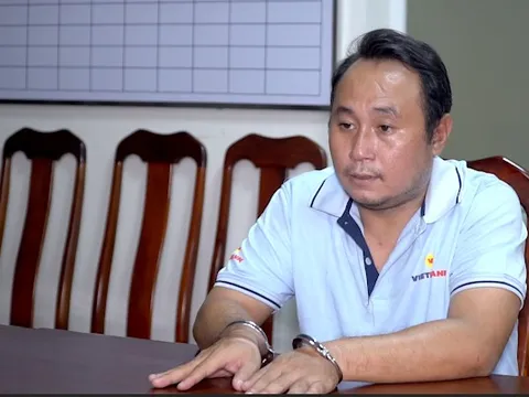 Phá đường dây làm giả giấy tờ, tem kiểm định ‘khủng’