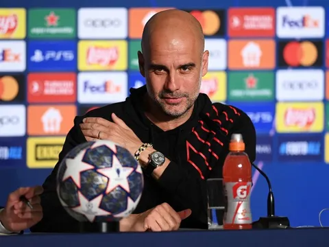 Pep Guardiola bực bội với phóng viên vì bị hỏi xoáy