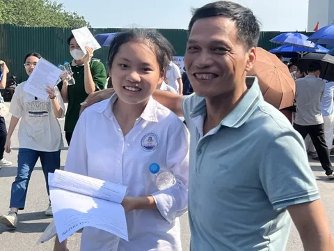 CẬP NHẬT: Đề thi, gợi ý đáp án môn Ngoại ngữ thi lớp 10 ở Hà Nội