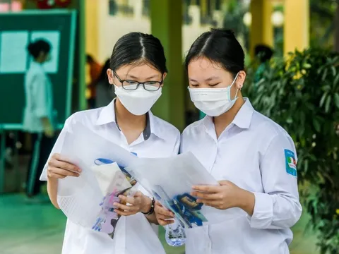 CẬP NHẬT: Đề thi, đáp án môn Văn thi vào lớp 10 ở Hà Nội năm 2023