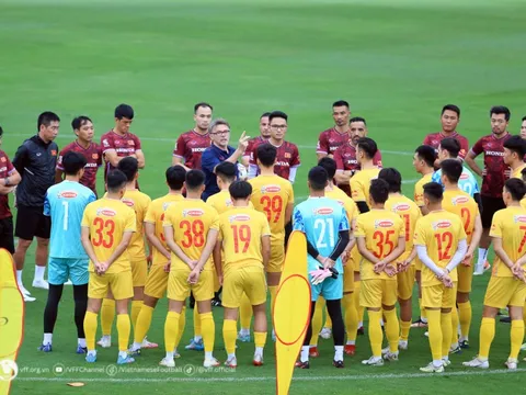 HLV Philippe Troussier loại ngôi sao Việt kiều khỏi đội tuyển Việt Nam