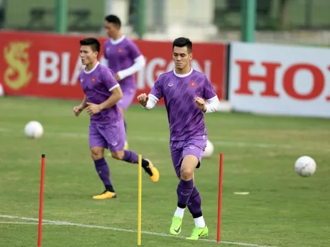 Thêm 2 cầu thủ chia tay đội tuyển Việt Nam vì chấn thương