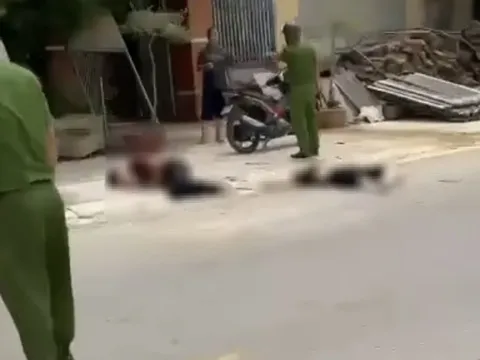 Đâm chết 'con nợ' rồi cầm dao cố thủ trong nhà ở Thanh Hoá