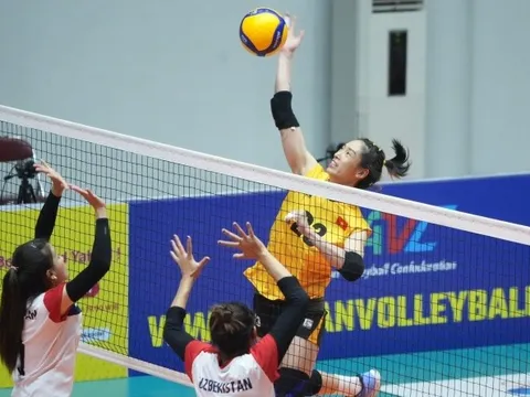 Bóng chuyền nữ Việt Nam thắng dễ Uzbekistan, giành ngôi nhất bảng tại giải châu Á