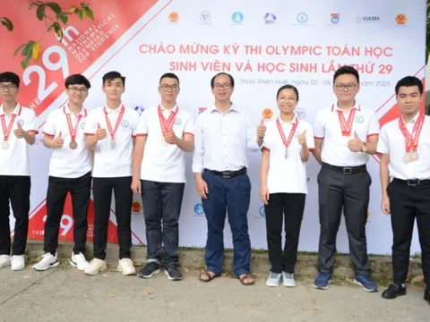 Pháp vinh danh 2 nhà khoa học Việt Nam