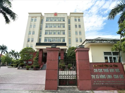 Công an vào cuộc vụ doanh nghiệp tố cán bộ thuế chiếm đoạt tiền nộp thuế