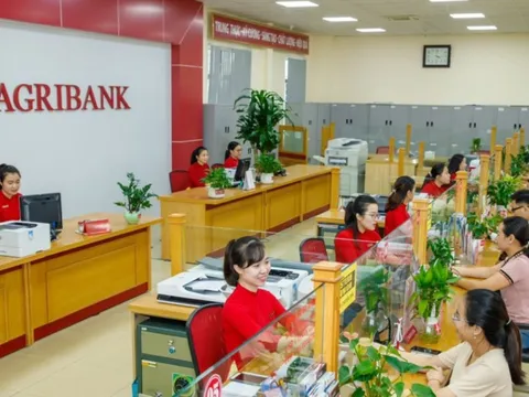 Nhân viên ngân hàng ngăn chặn thành công vụ lừa đảo giả danh công an